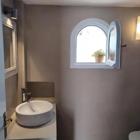 Appartement Astra, Pyrgos Sareli 1690 - A Heritage Mansion *