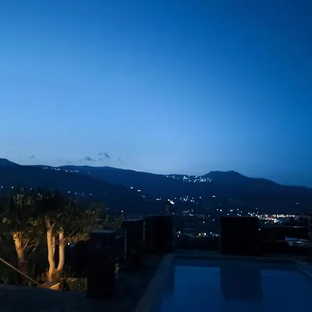 Astra, Pyrgos Sareli 1690 - A Heritage Mansion アパート *