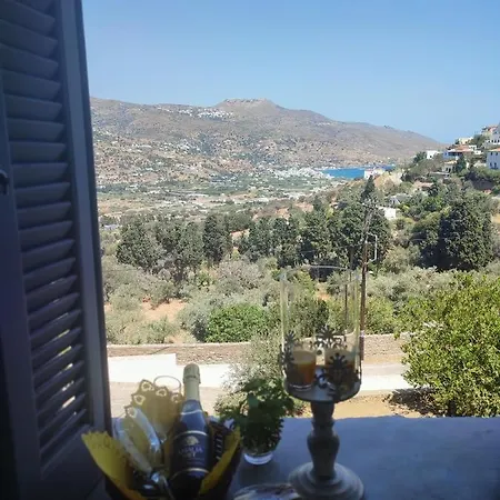 Astra, Pyrgos Sareli 1690 - A Heritage Mansion アパート Khónias