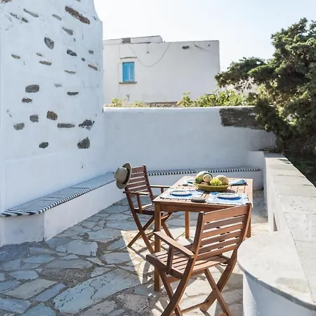 Astra, Pyrgos Sareli 1690 - A Heritage Mansion