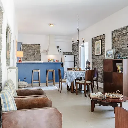 Appartement Astra, Pyrgos Sareli 1690 - A Heritage Mansion