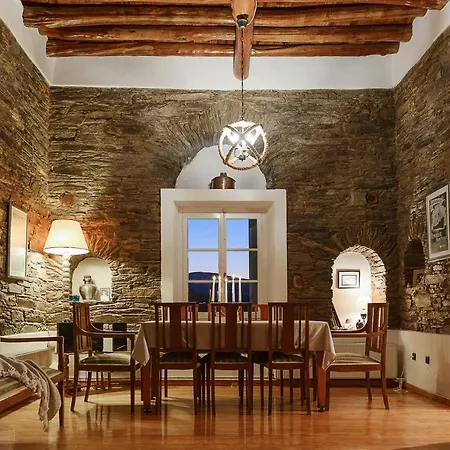 Astra, Pyrgos Sareli 1690 - A Heritage Mansion