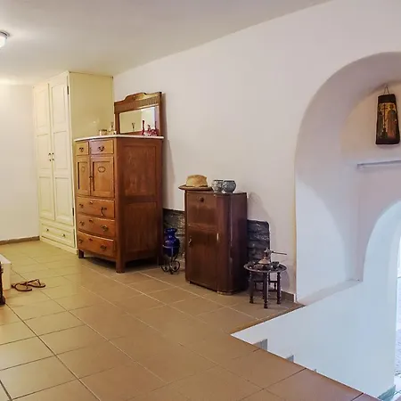 Astra, Pyrgos Sareli 1690 - A Heritage Mansion アパート Khónias